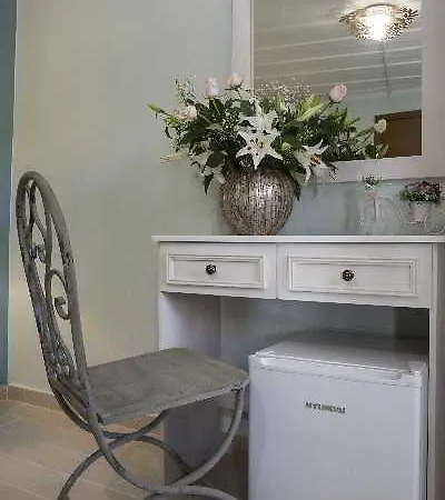 Elia Portou * Chania (Crete)