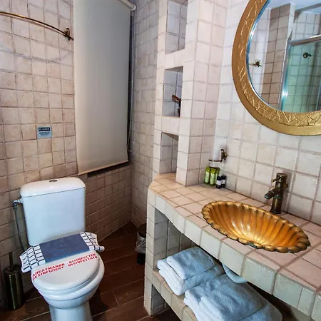 Elia Portou * ハニア