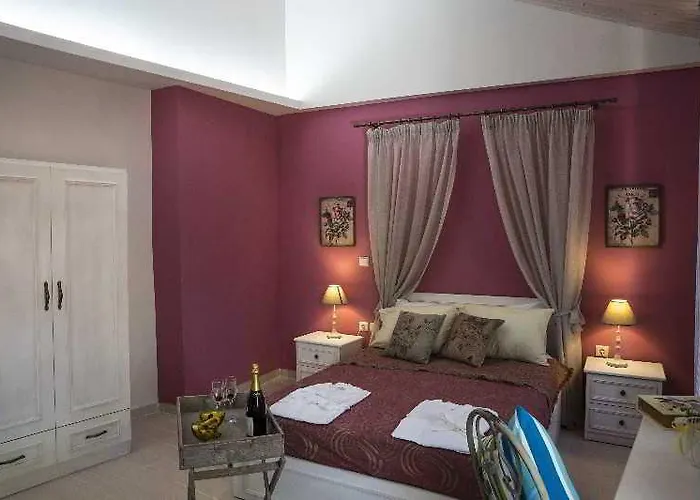 Elia Portou * ハニア