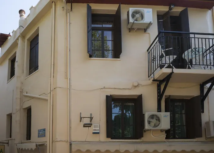 Elia Portou ハニア