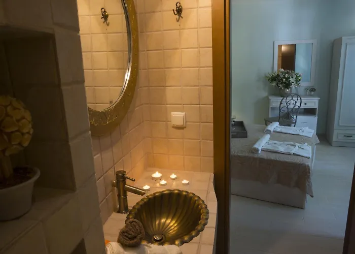 Elia Portou ハニア