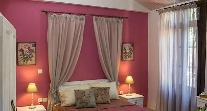 Elia Portou * ハニア