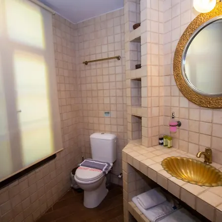 Elia Portou Apartman *